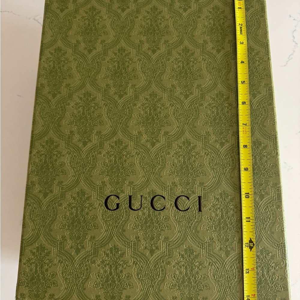 Gucci Olive Embossed Box, shopping bag and dust bag - Picture 2 of 9